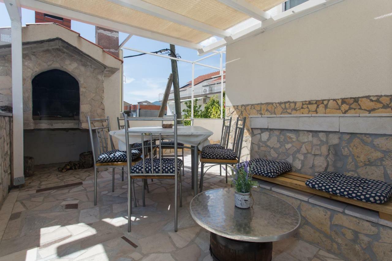 Apartment Mate Kastela Exterior photo